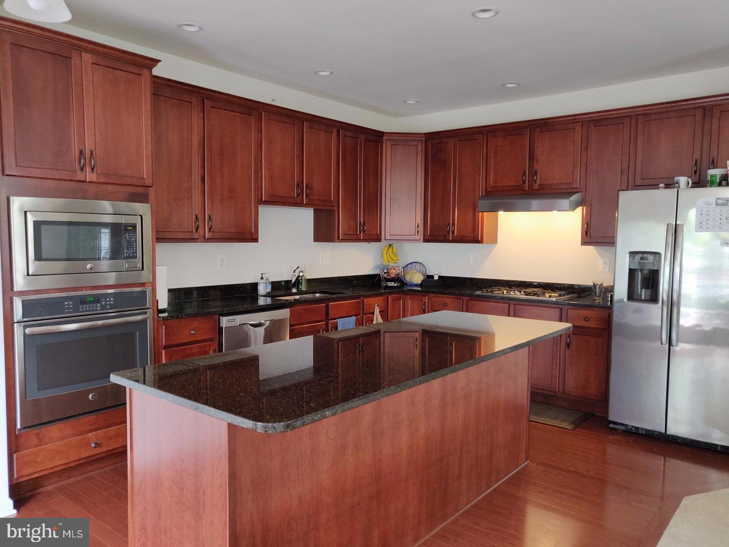 42891 EDGEGROVE HEIGHTS TERRACE