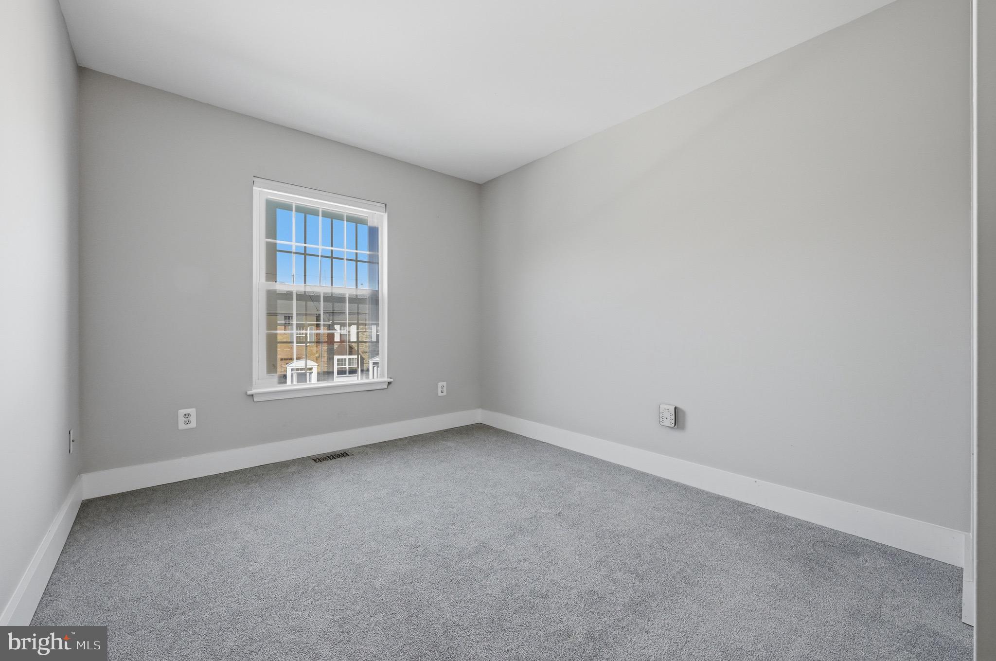 LYONS GATE - Residential