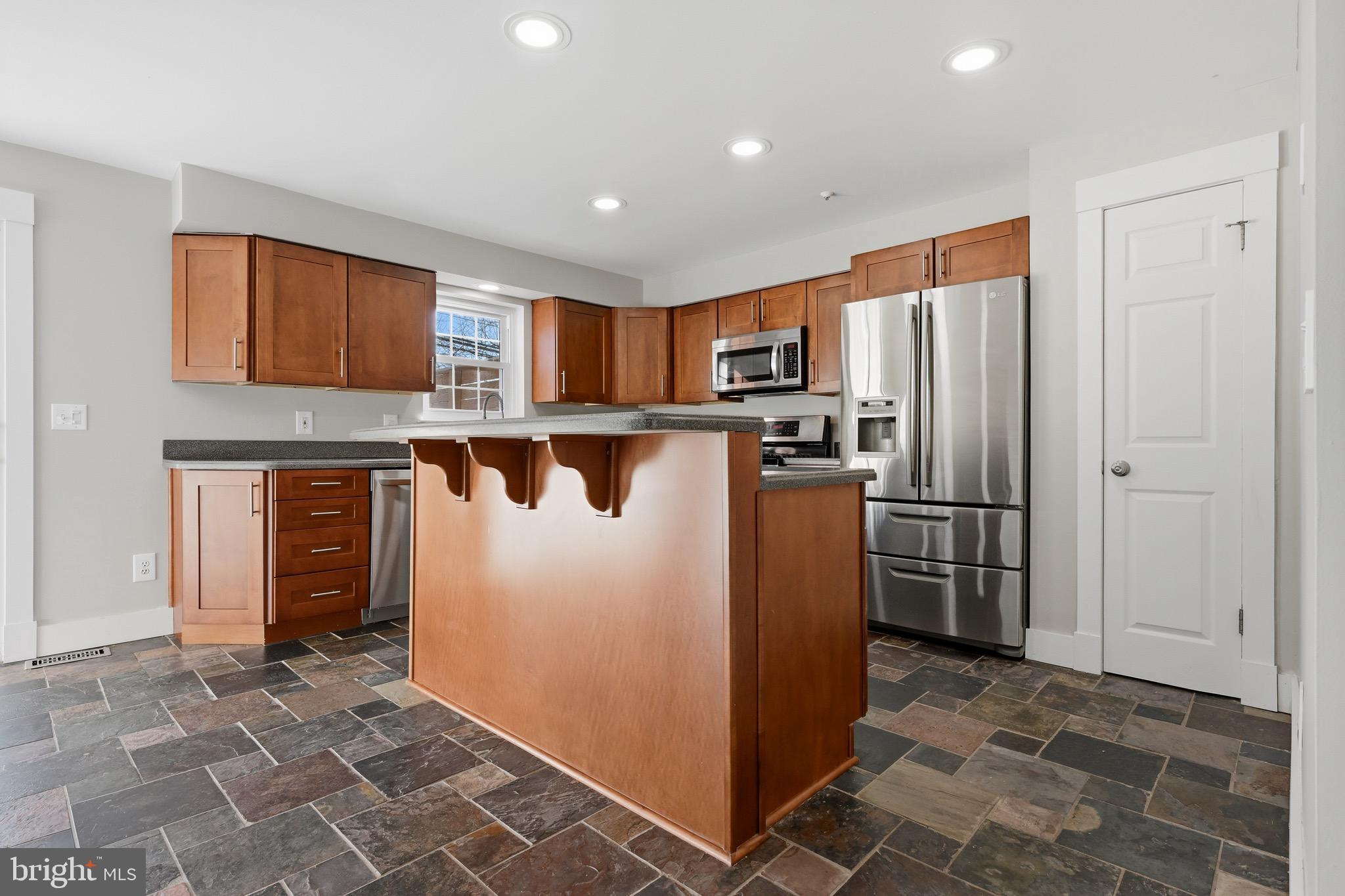 LYONS GATE - Residential