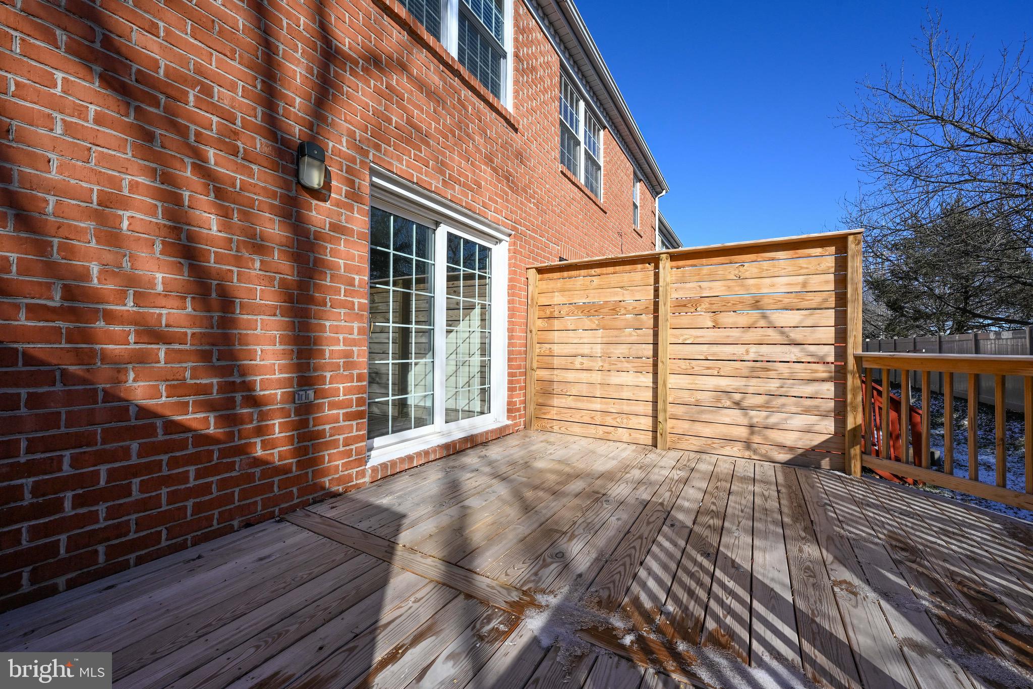 LYONS GATE - Residential