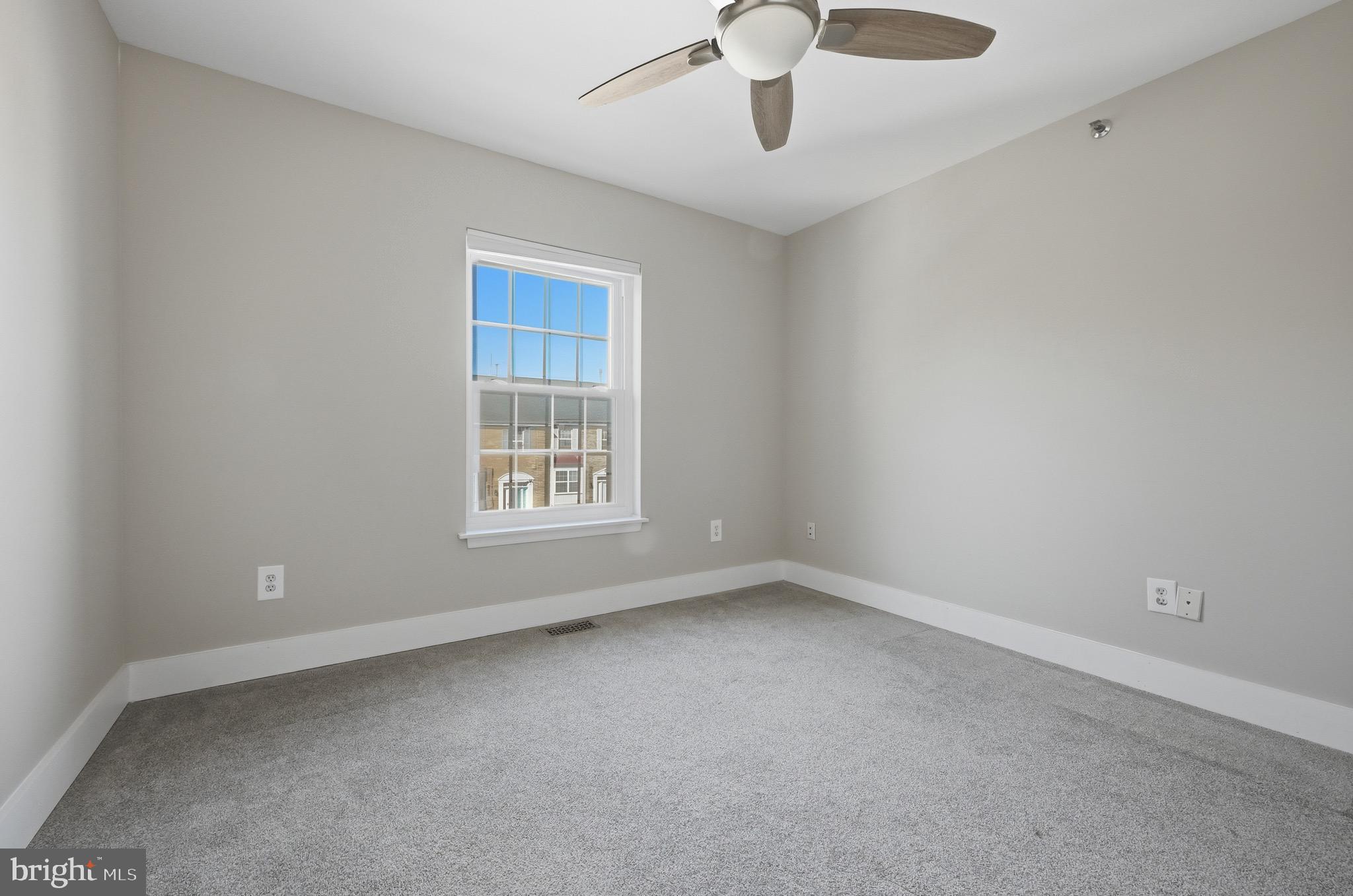 LYONS GATE - Residential