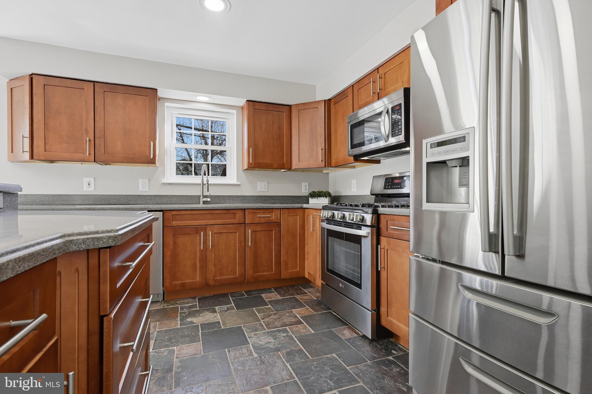 LYONS GATE - Residential