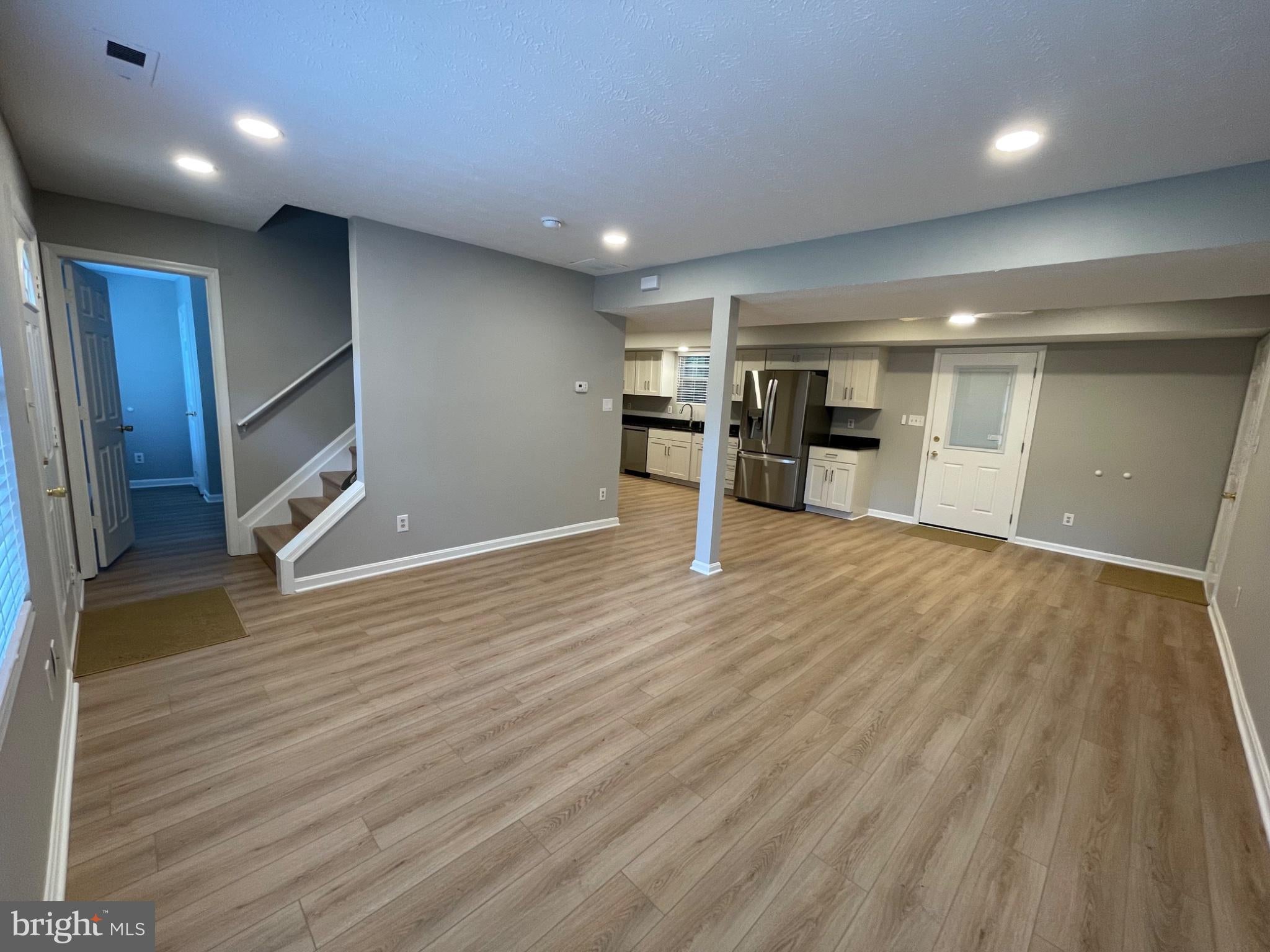 13750 SUMMER PLACE