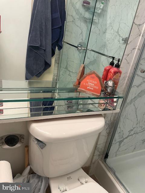 PROMENADE TOWERS - Residential Lease