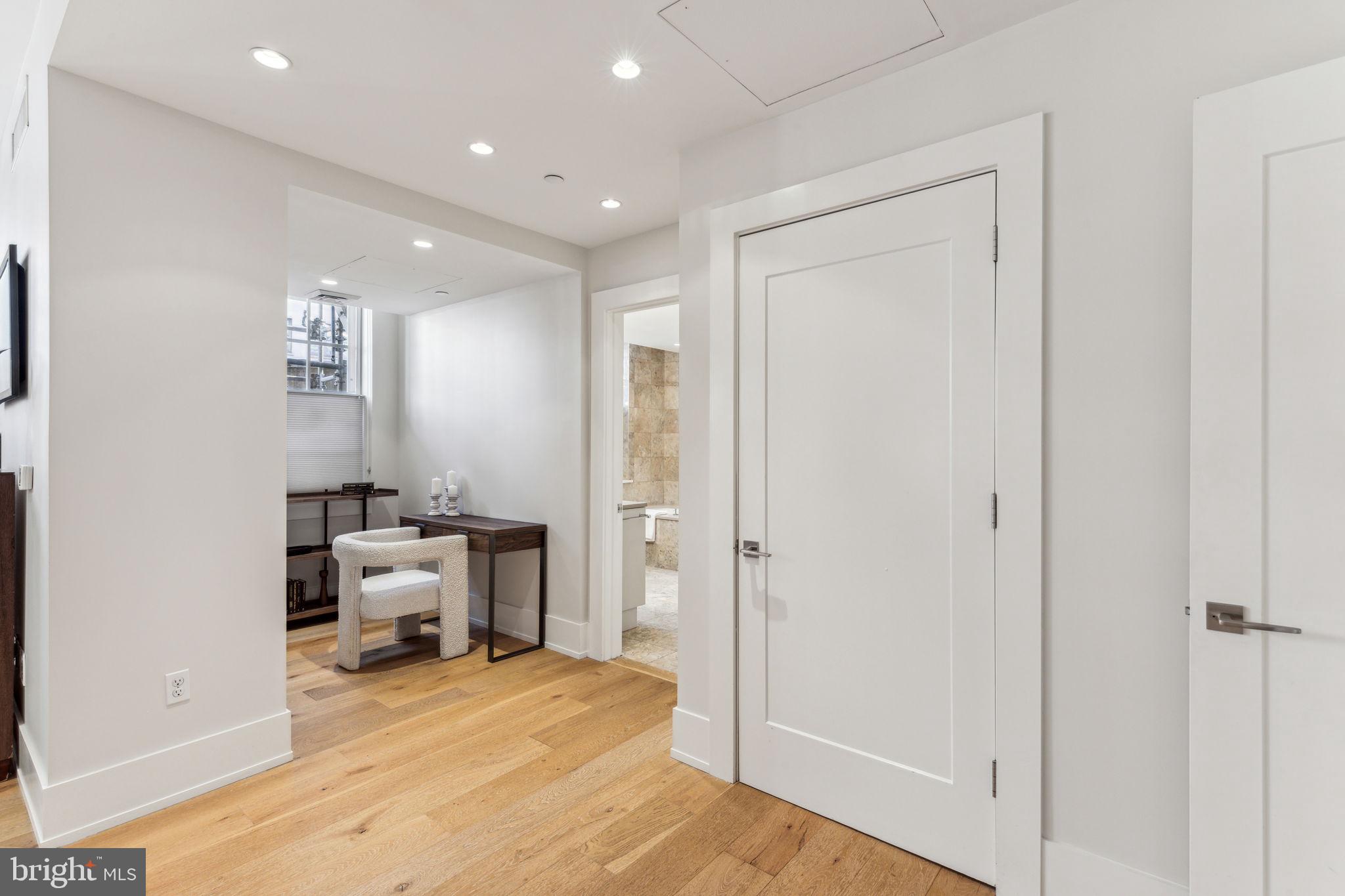 RITTENHOUSE SQUARE - Residential Lease