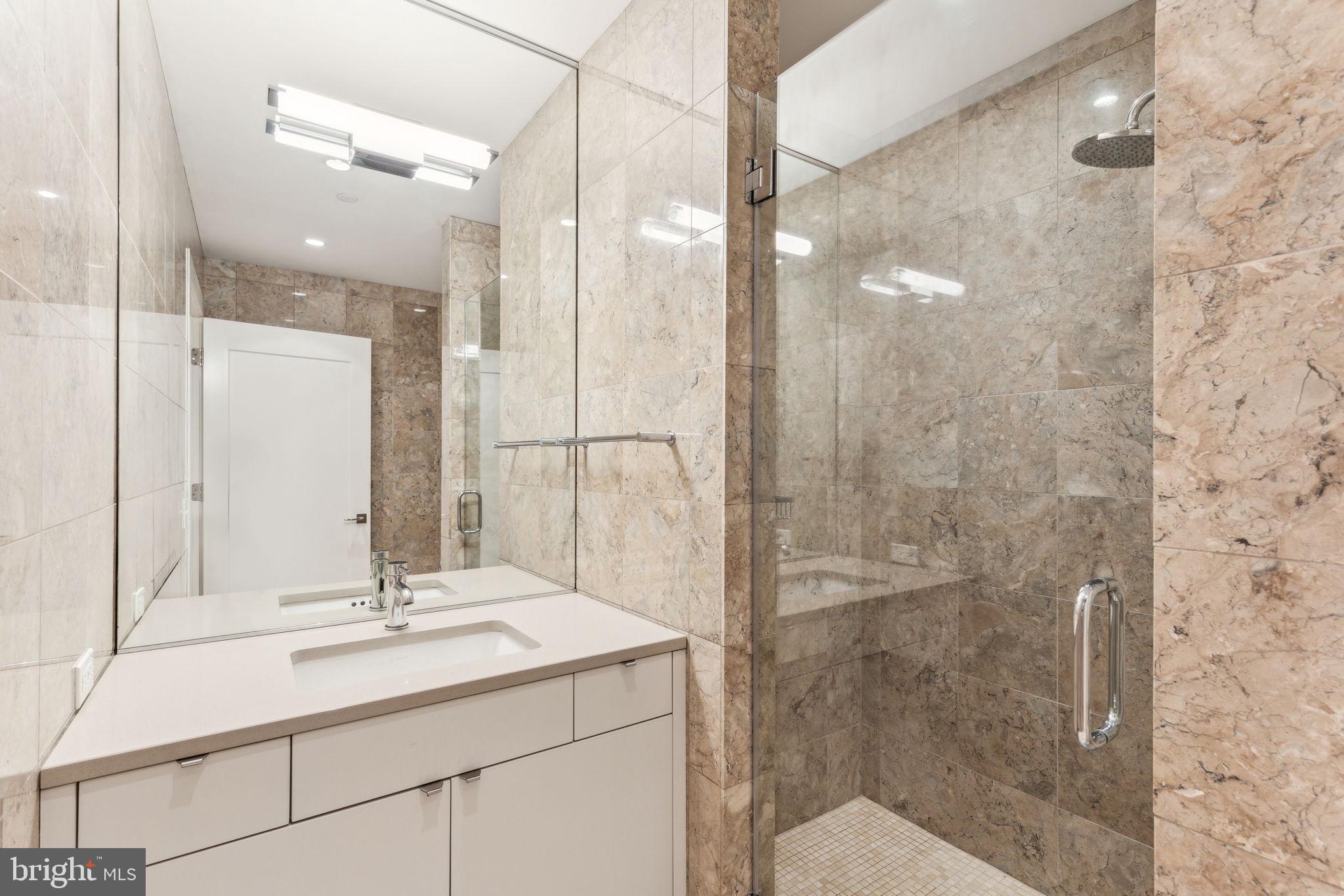RITTENHOUSE SQUARE - Residential Lease