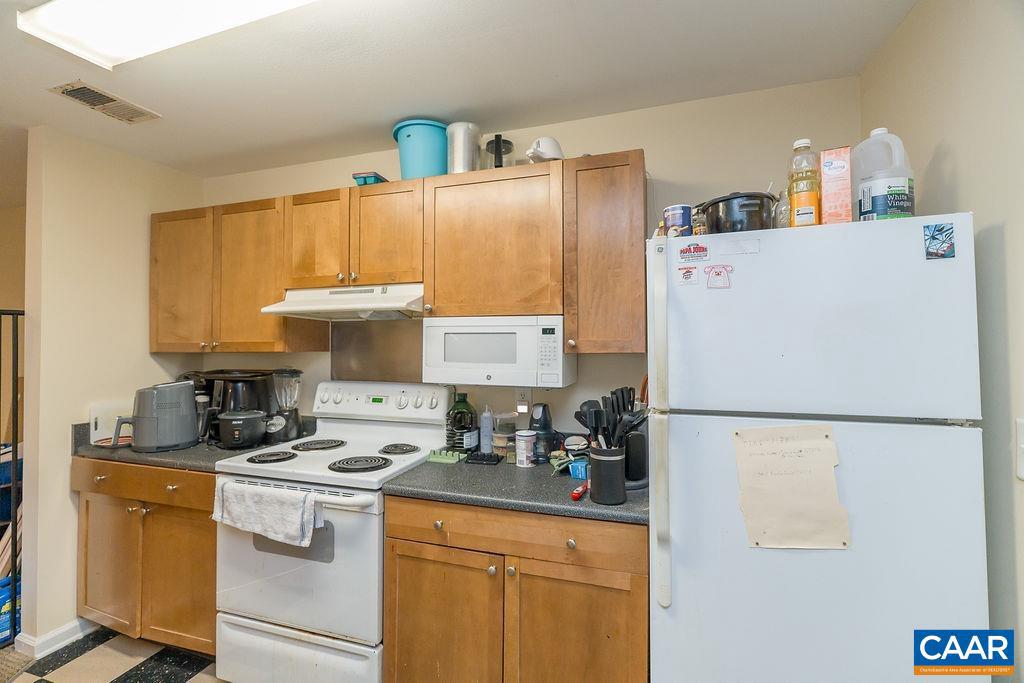 EAGLES LANDING - Residential