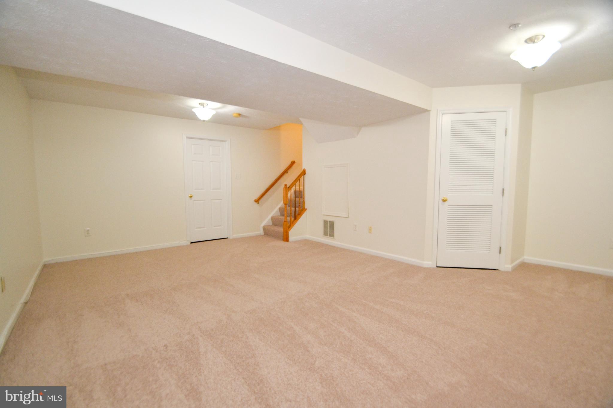OWINGS MILLS - Residential