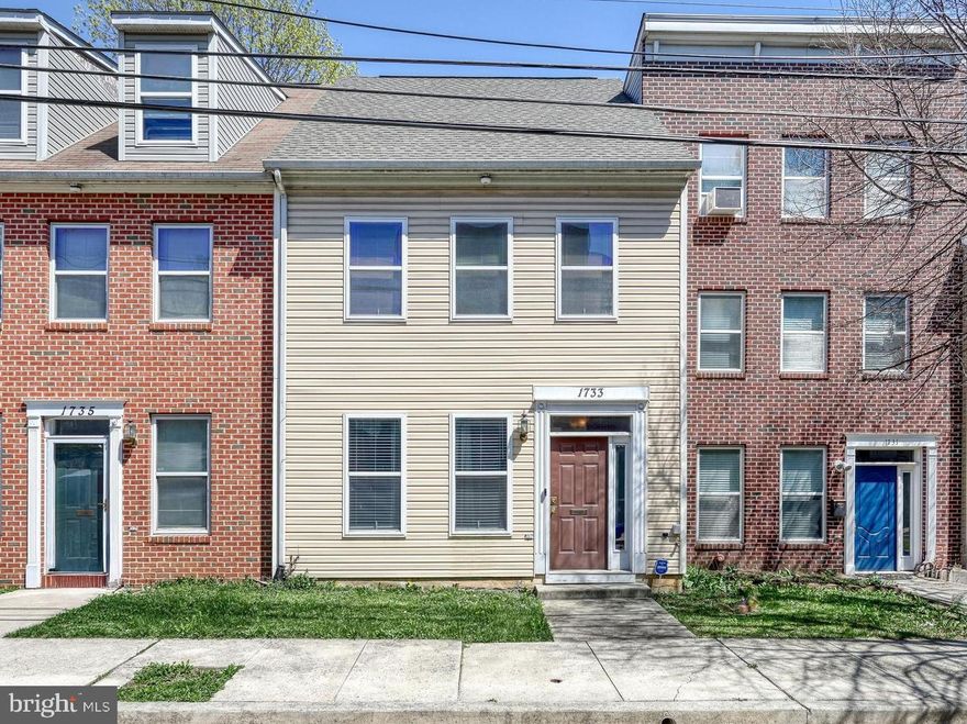 Great townhome in Harrisburg city.  Home has many updates including new  SS appliances, new roof in 2018, new HVAC  in 2024 as well as new hot water tank.  There are replacement windows and the home includes all kitchen appliances, washer and dryer. There is a pantry and breakfast bar in the kitchen.  The kitchen is eat-in but there is also a dining room/living room combo. There are two nice sized bedrooms and a full bath on the second floor along with the laundry closet.  Two off street parking places in the rear make it convenient for city living.  Convenient and walkable to restaurants, City Island and the river front.  Pack your bags and relocate to this move in ready home!!!