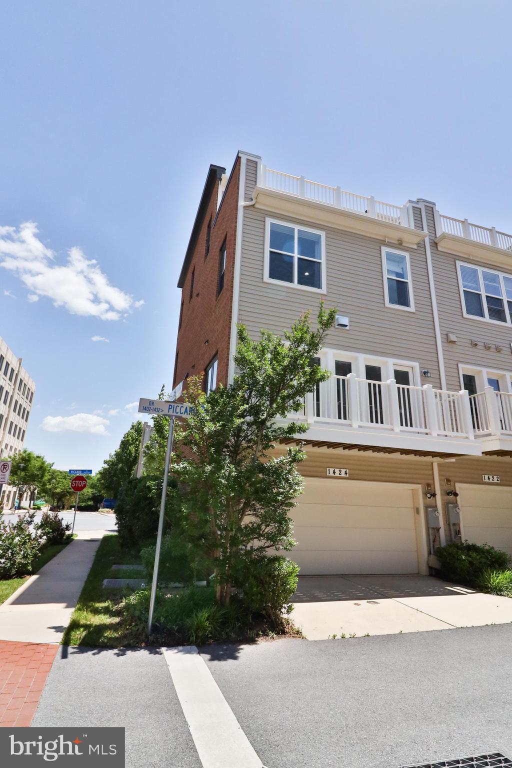 KING FARM - Residential Lease