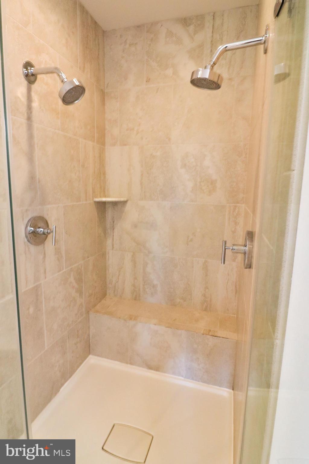 KING FARM - Residential Lease