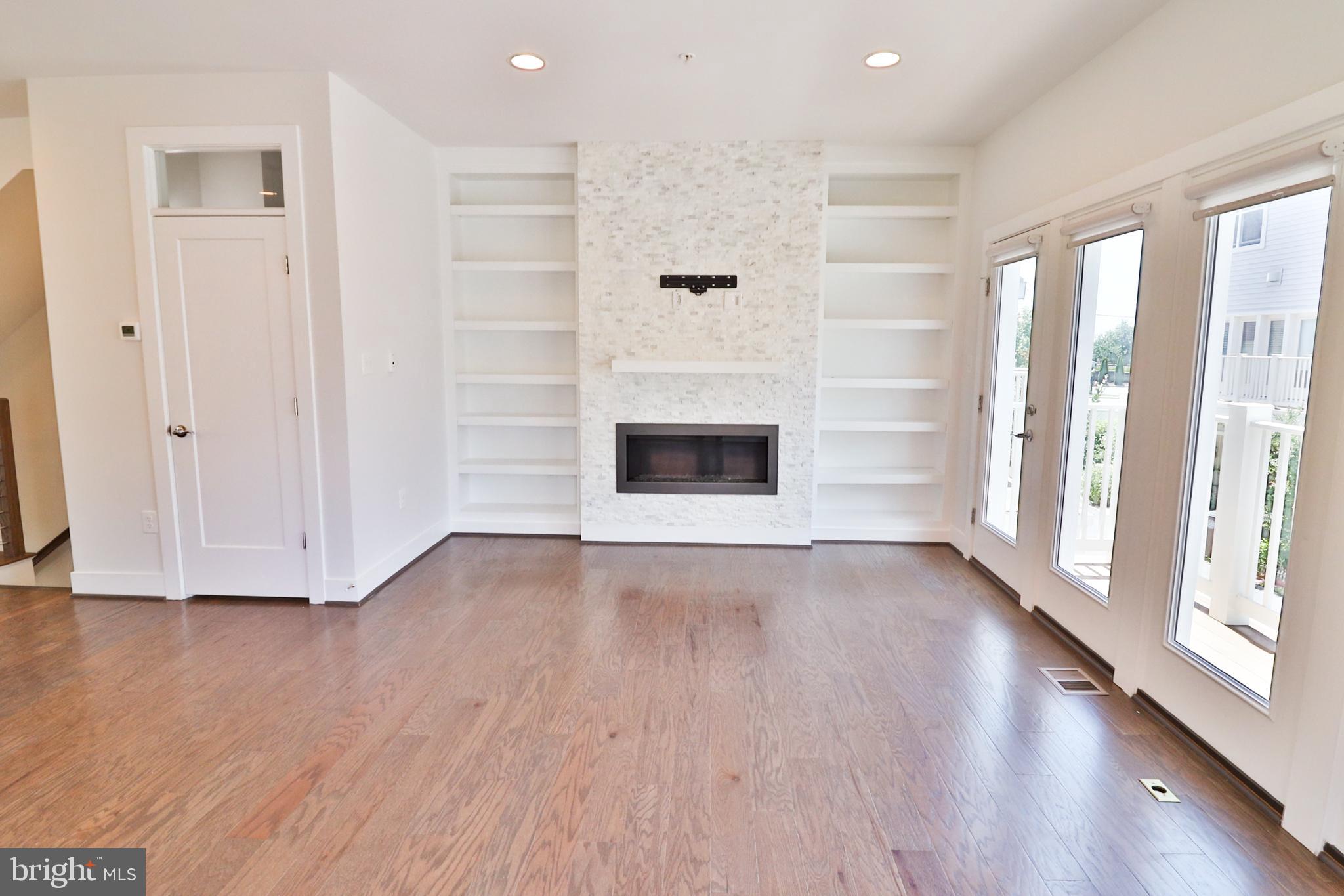 KING FARM - Residential Lease