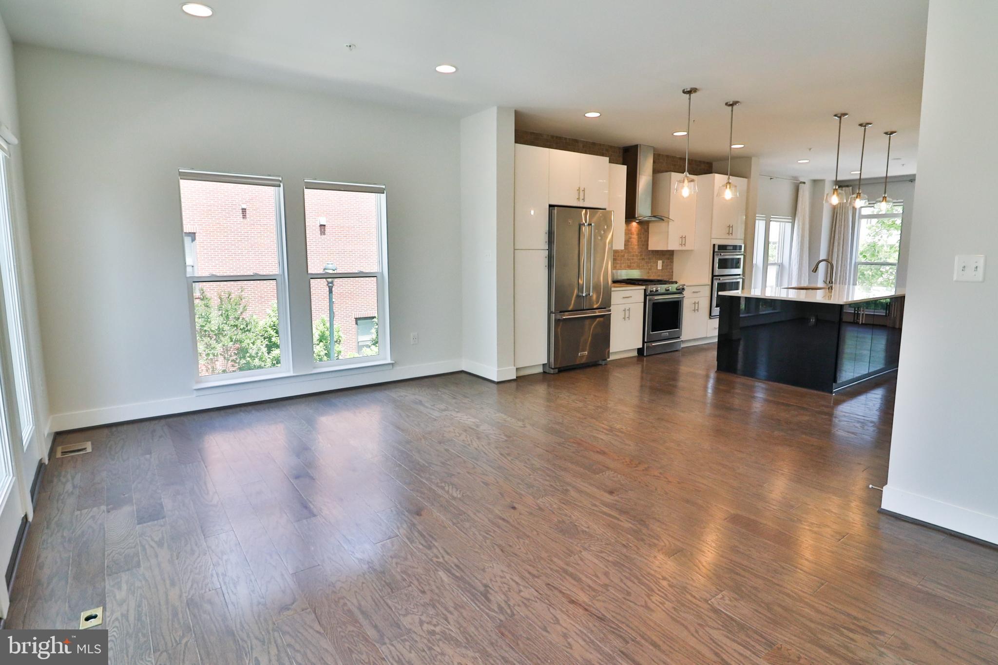 KING FARM - Residential Lease