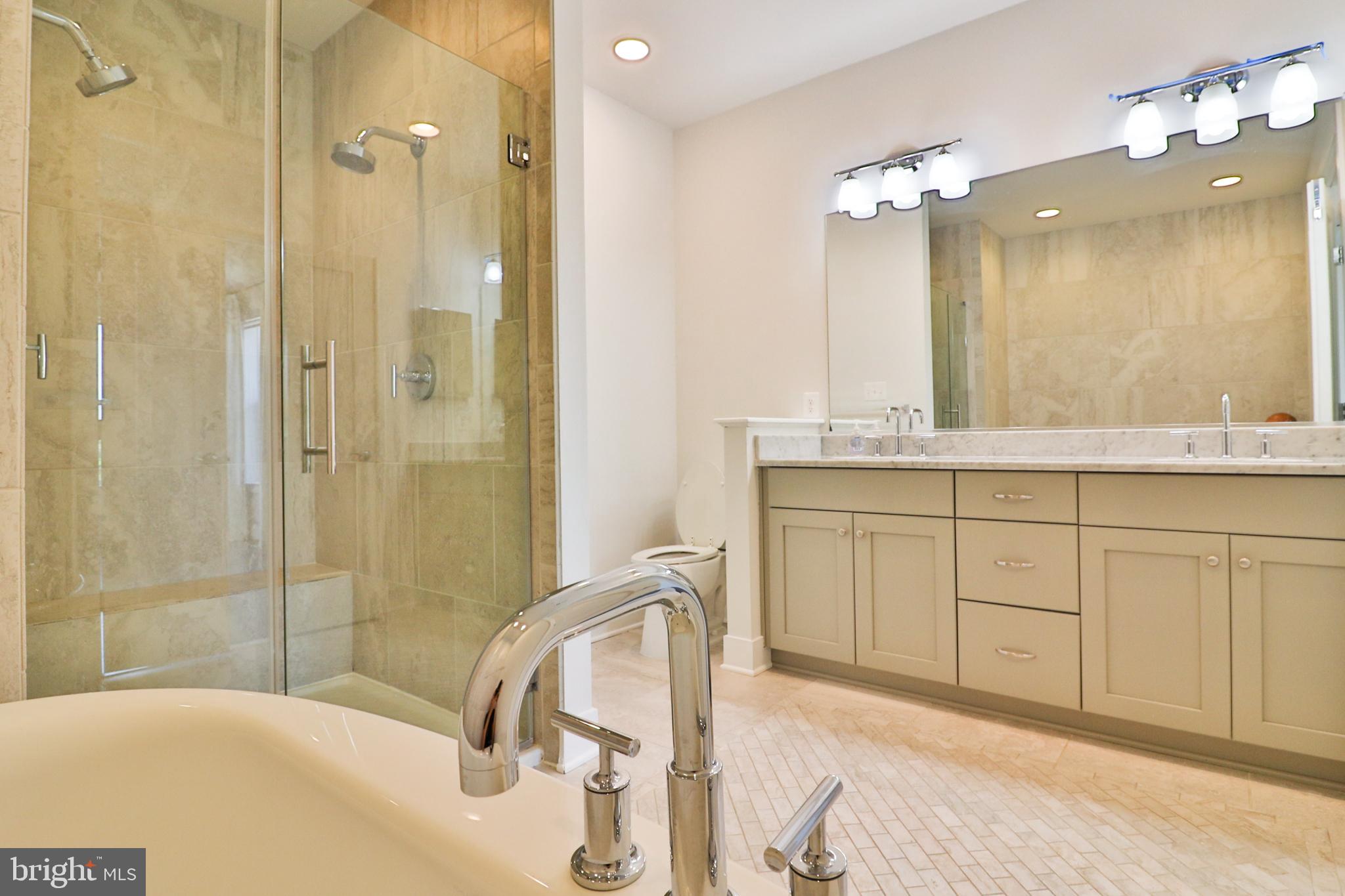 KING FARM - Residential Lease