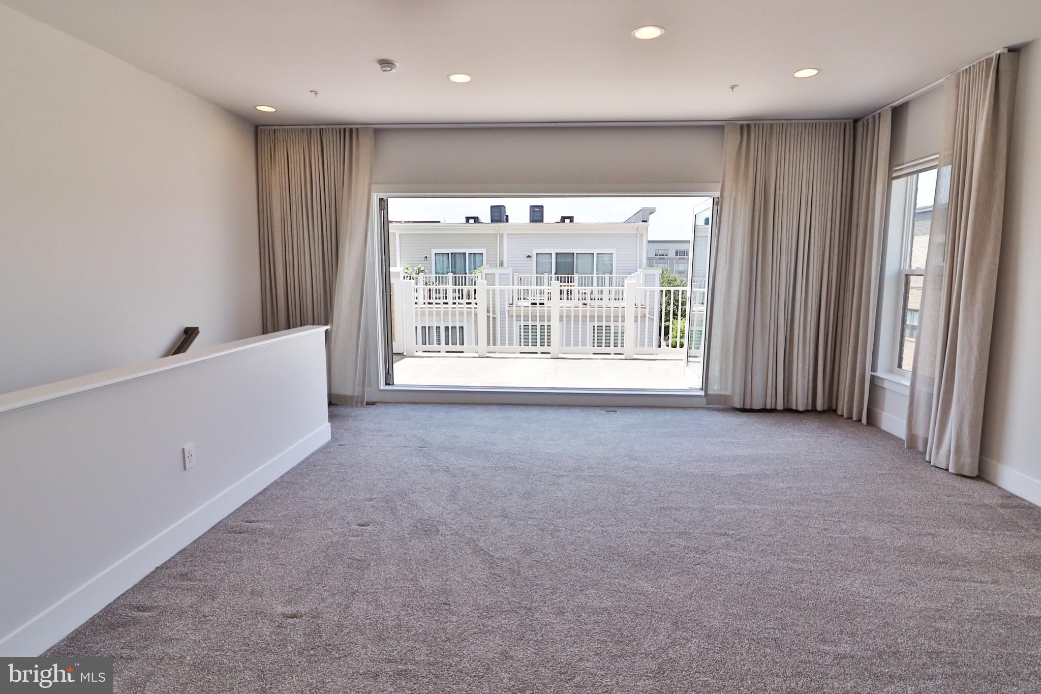 KING FARM - Residential Lease