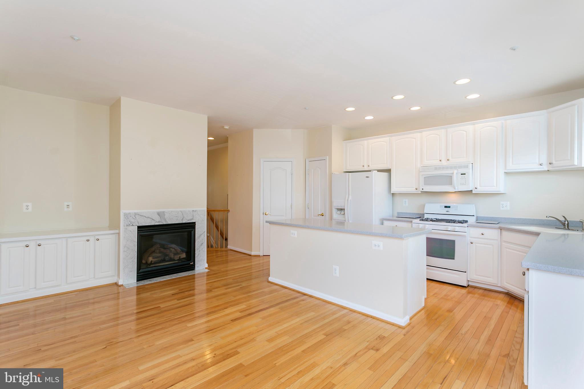 GOVERNORS GRANT - Residential Lease