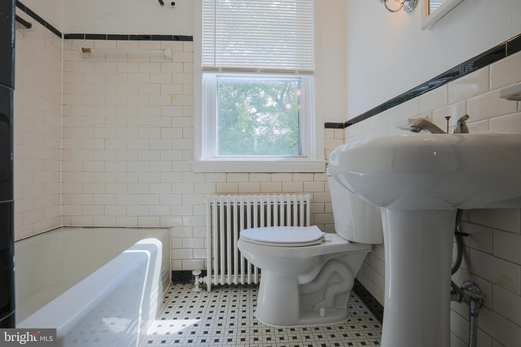 NORTHWOOD - Residential