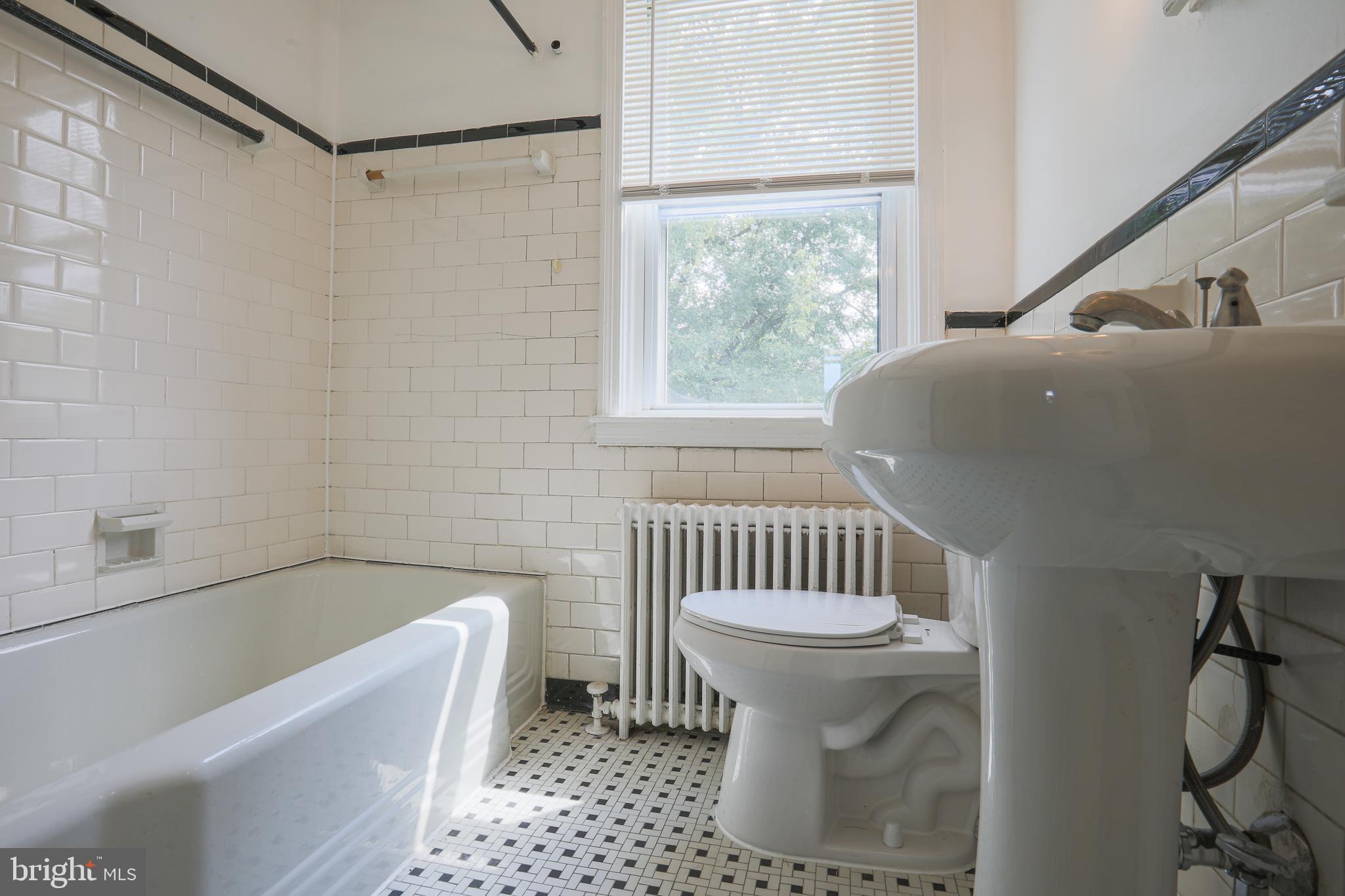 NORTHWOOD - Residential