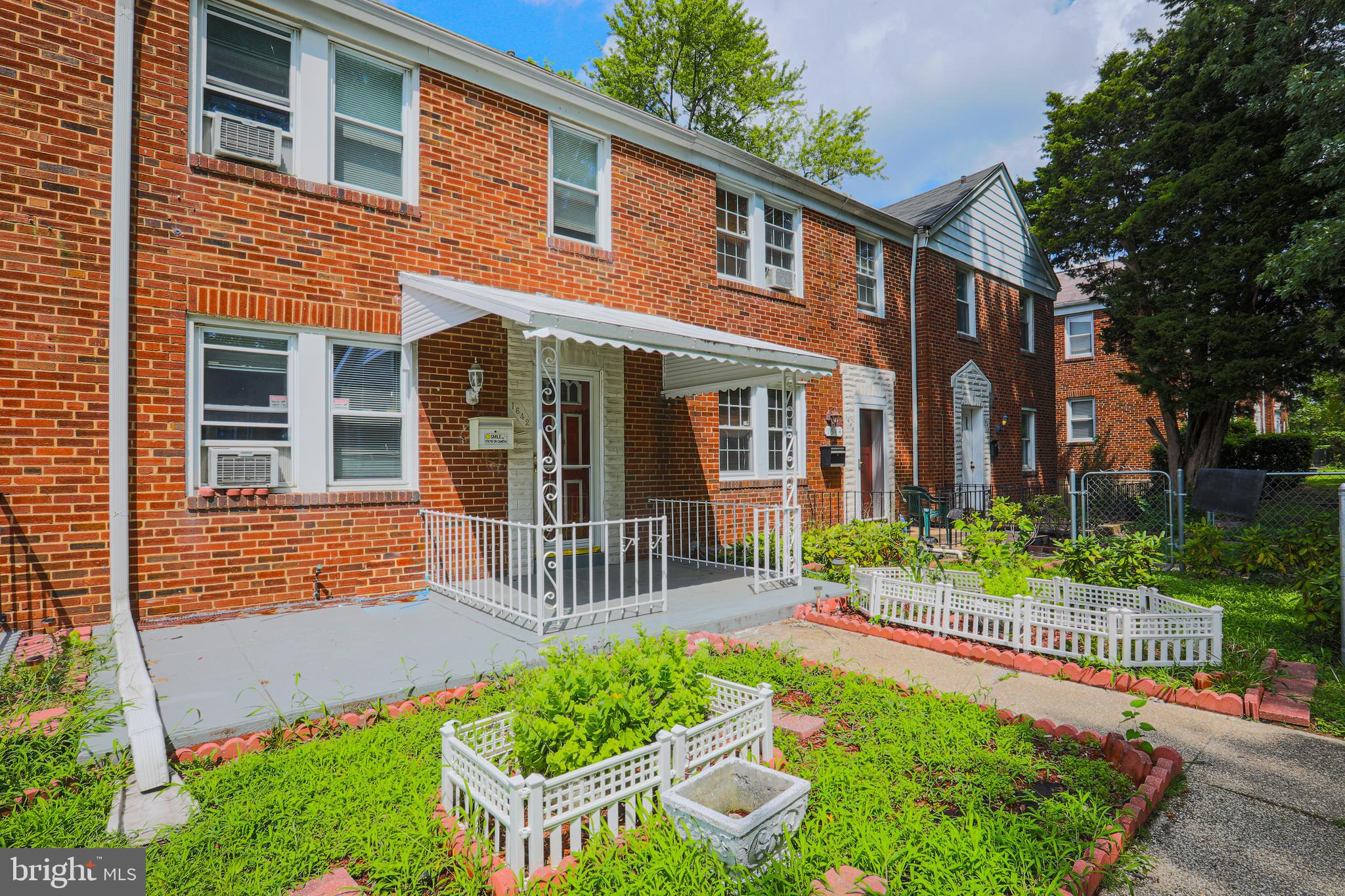 NORTHWOOD - Residential