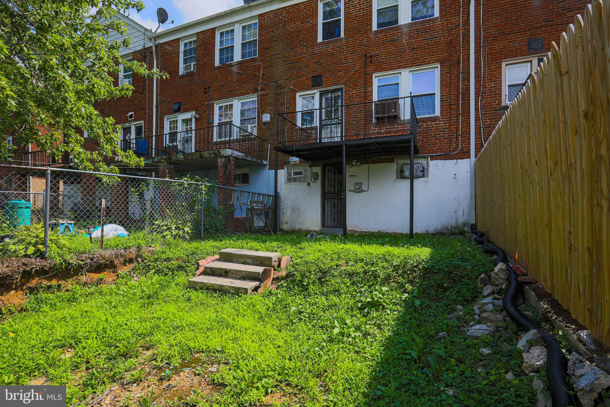 NORTHWOOD - Residential