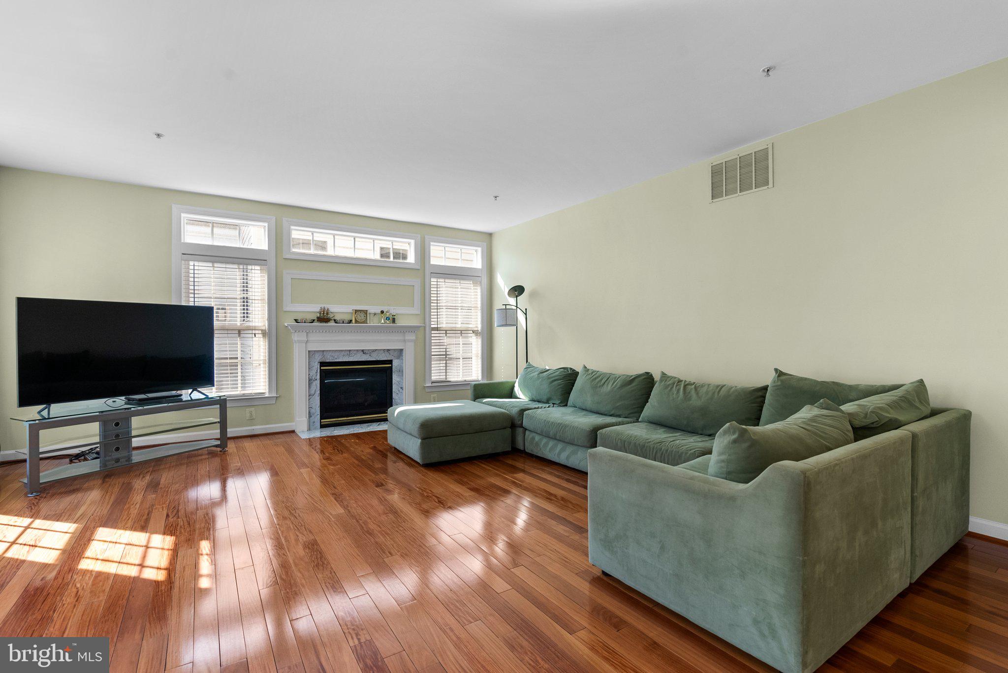 CROSS CREEK CLUB - Residential