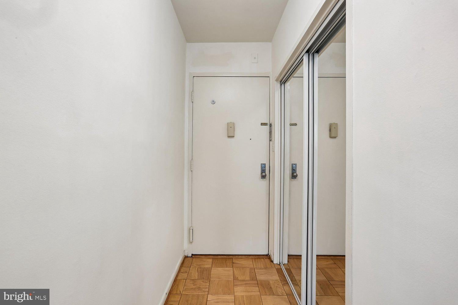 10401 GROSVENOR PLACE 324