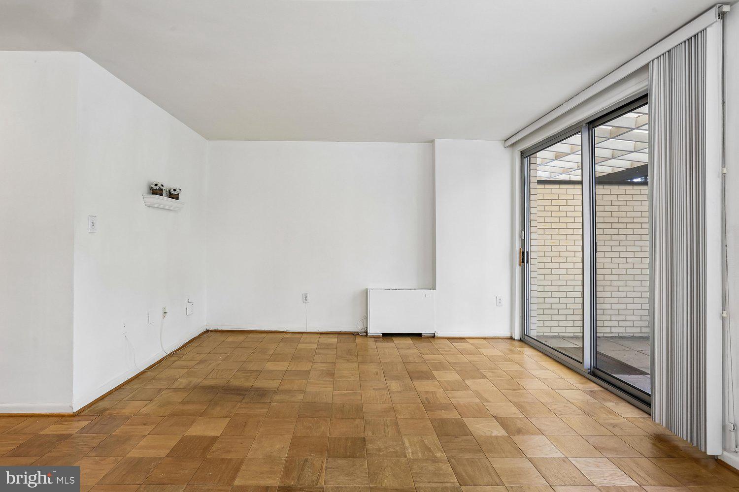 10401 GROSVENOR PLACE 324