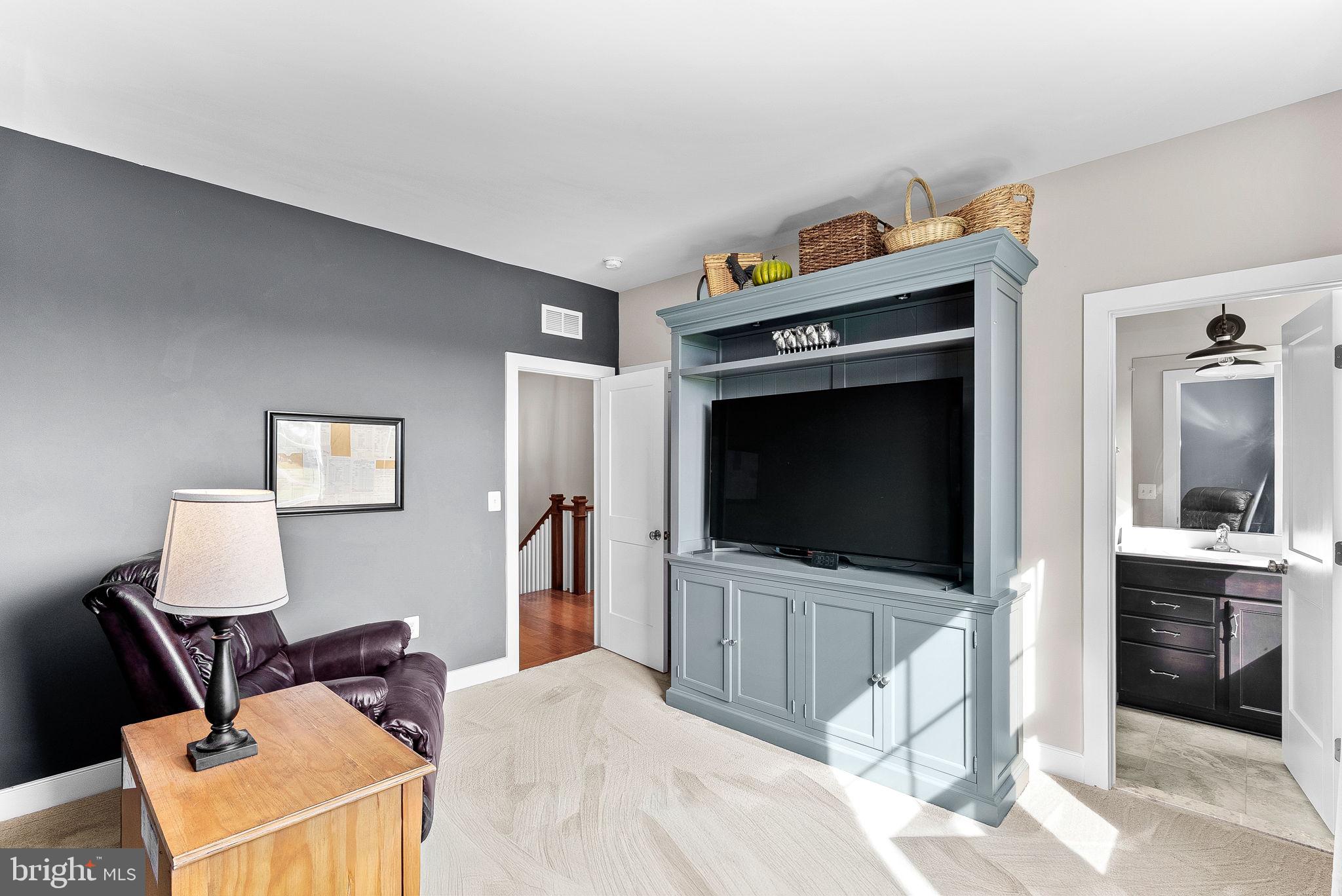 TOUCHSTONE FARMS - Residential