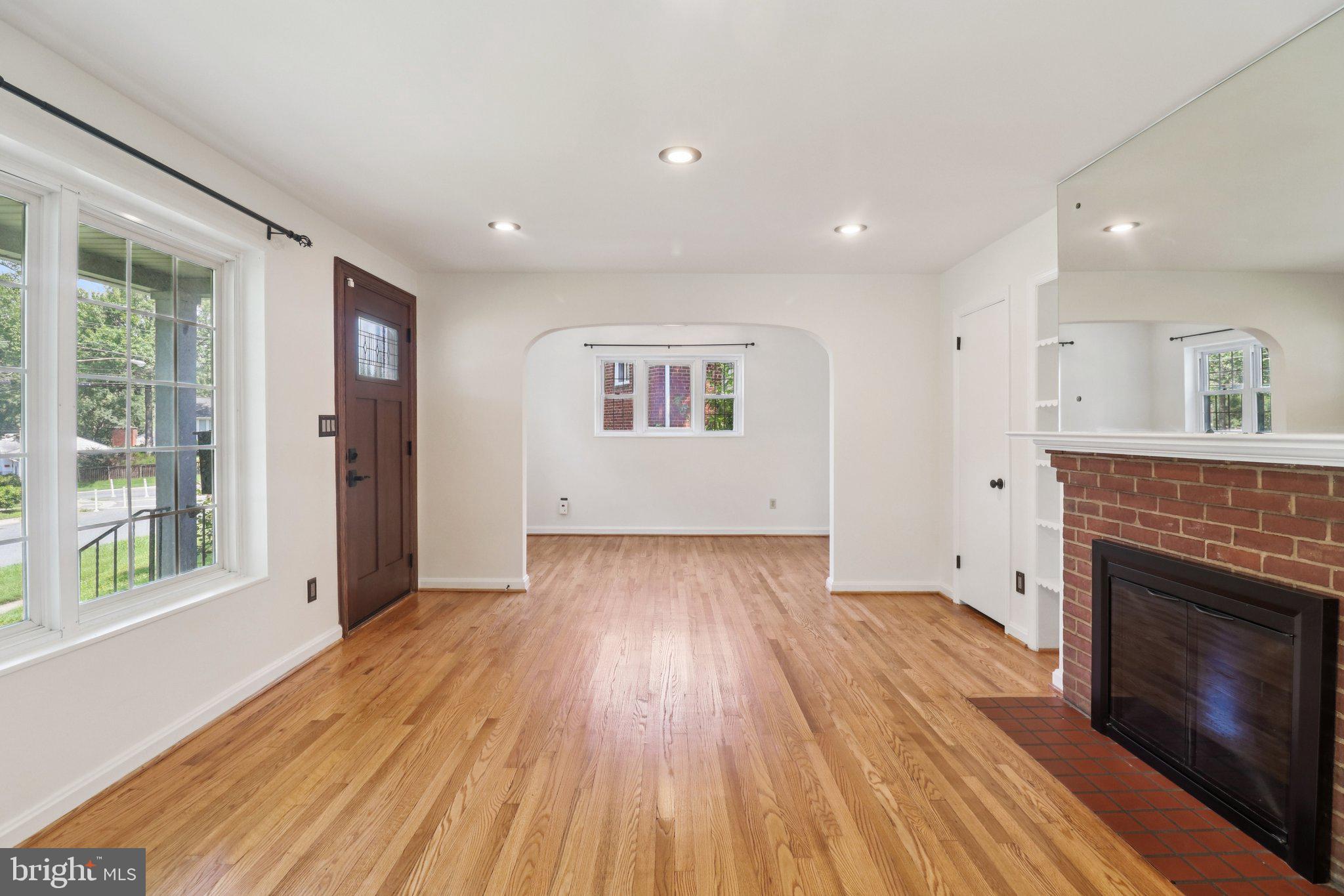 10215 HAYWOOD DRIVE