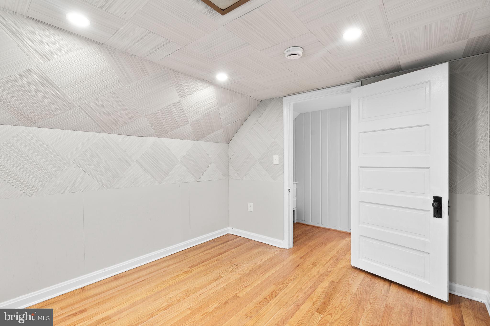 WEST END PARK - Residential Lease