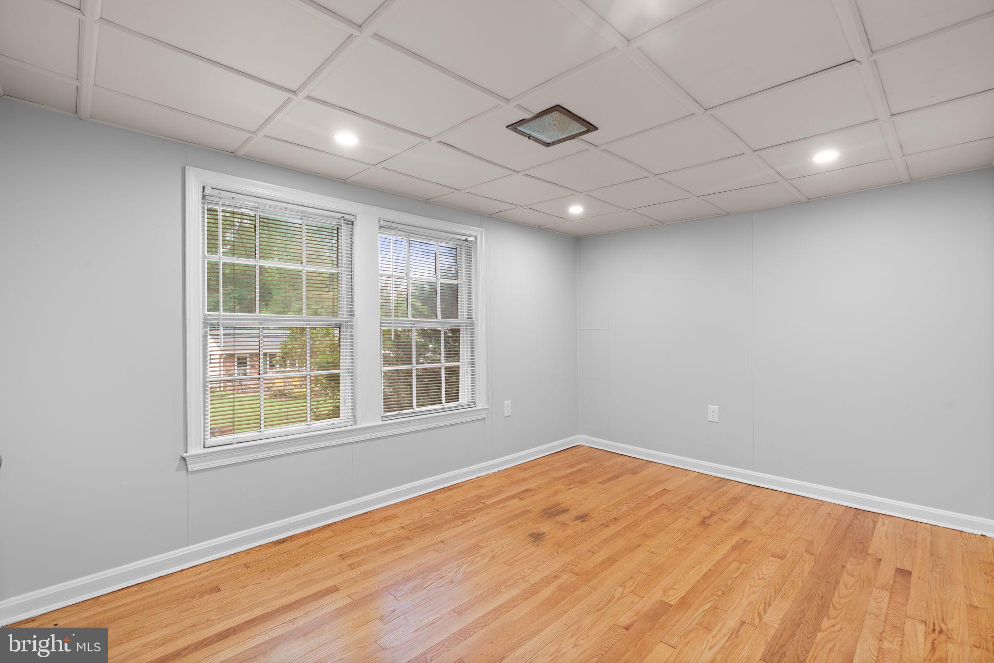 WEST END PARK - Residential Lease