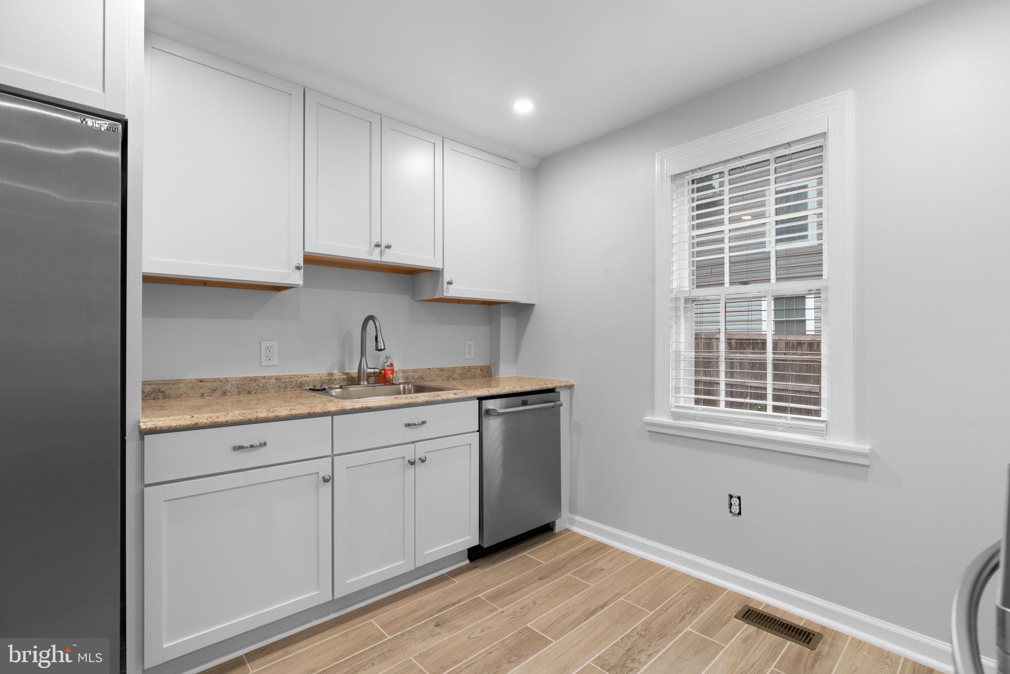 WEST END PARK - Residential Lease