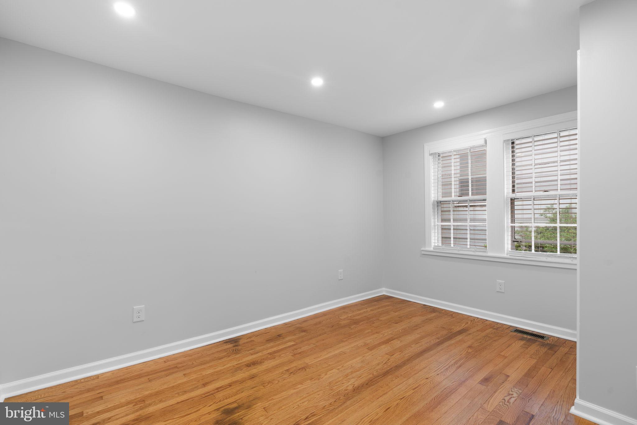 WEST END PARK - Residential Lease