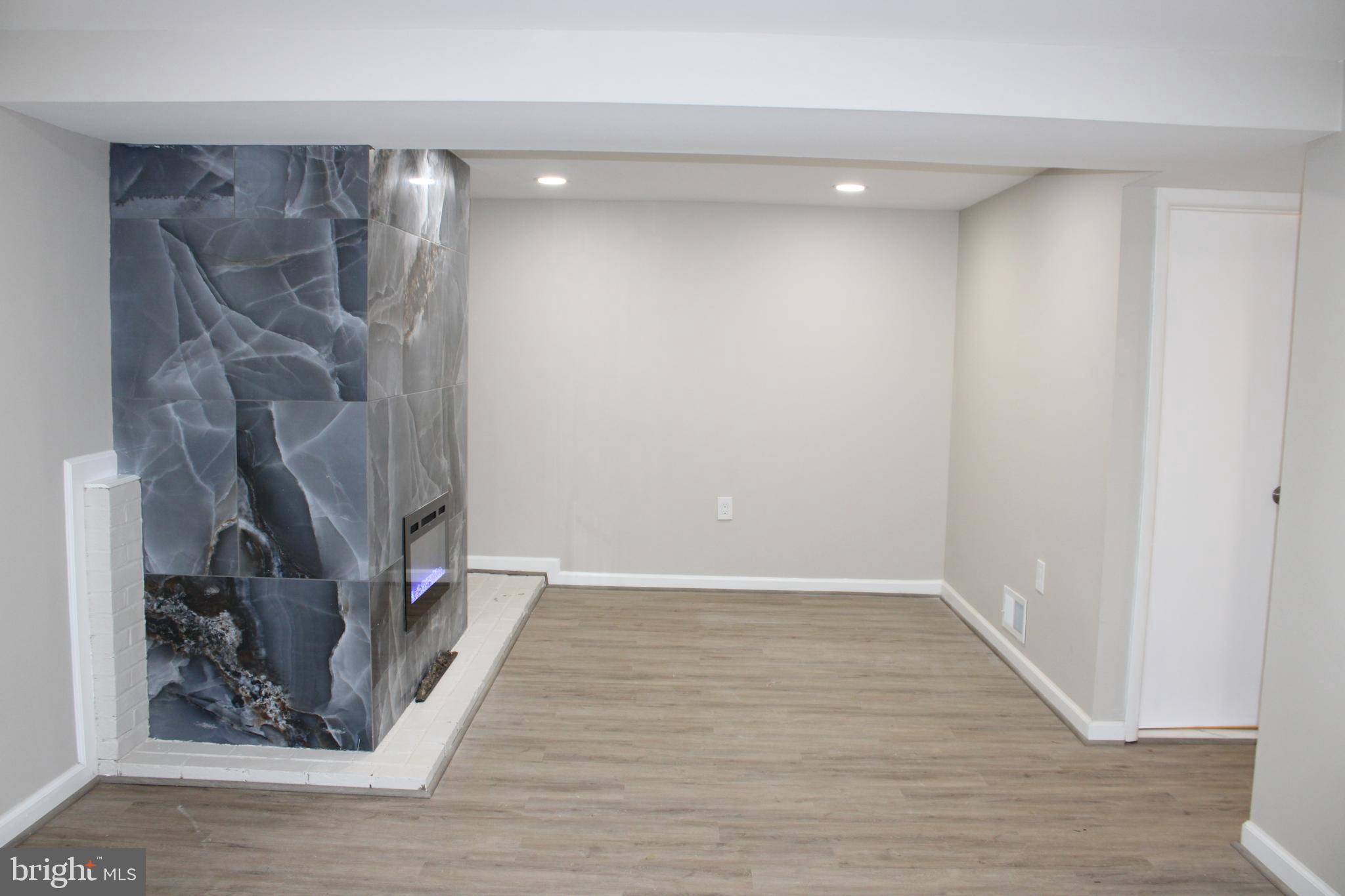 MARLBORO MEADOWS - Residential