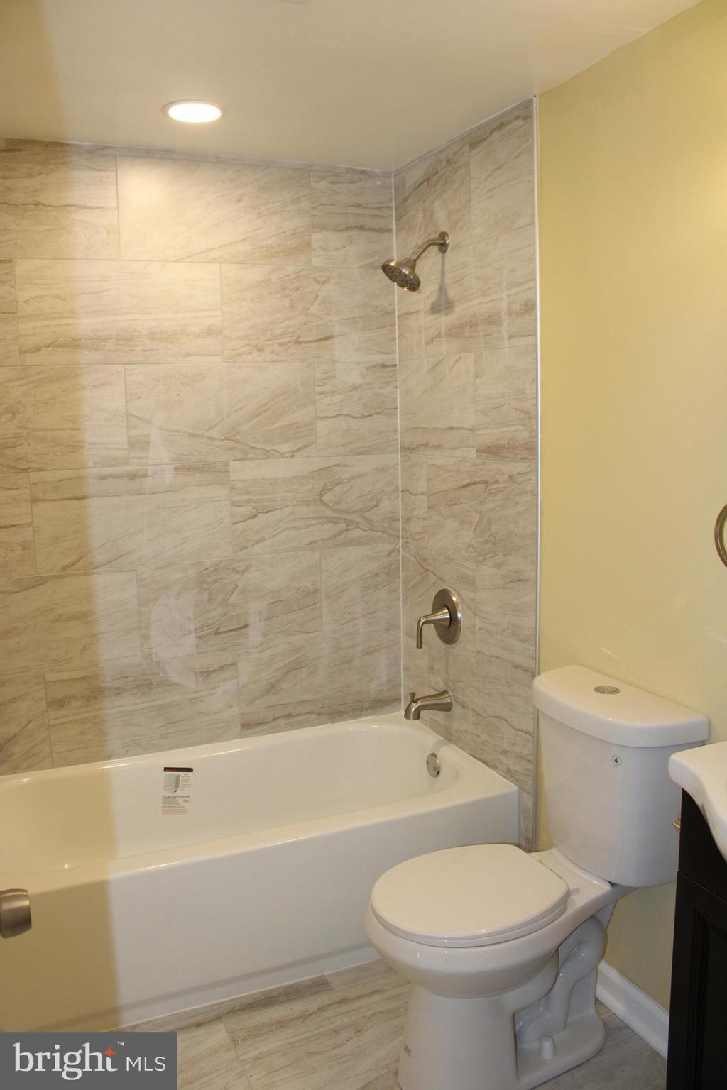 MARLBORO MEADOWS - Residential