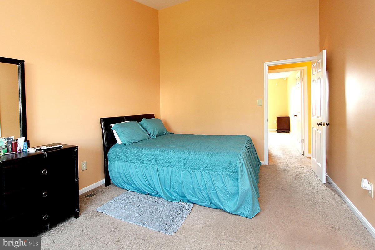 LAUREL LAKES PLAT 3 - Residential