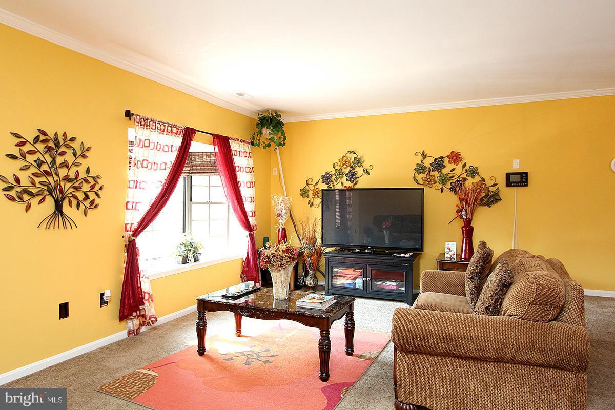 LAUREL LAKES PLAT 3 - Residential