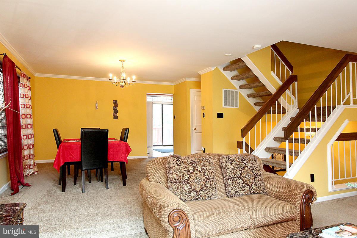 LAUREL LAKES PLAT 3 - Residential