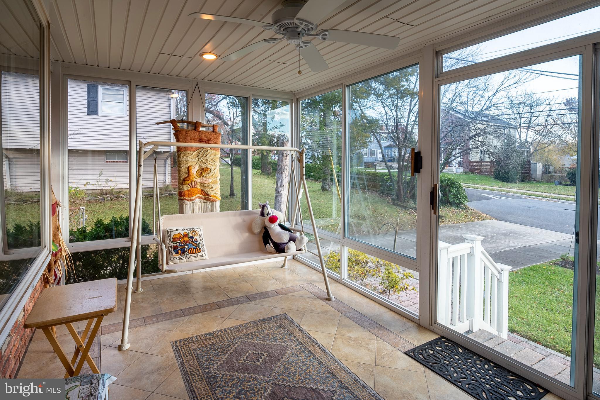 2305 ROCKWELL AVENUE