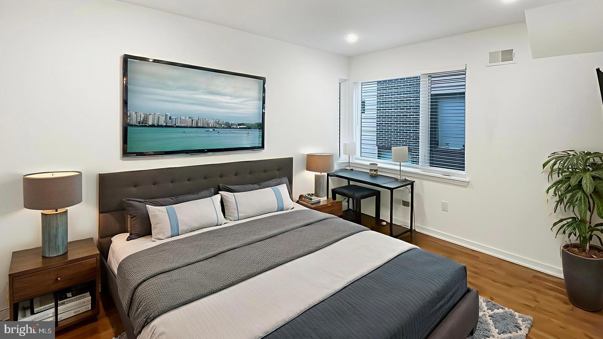 WALNUT HILL - Residential