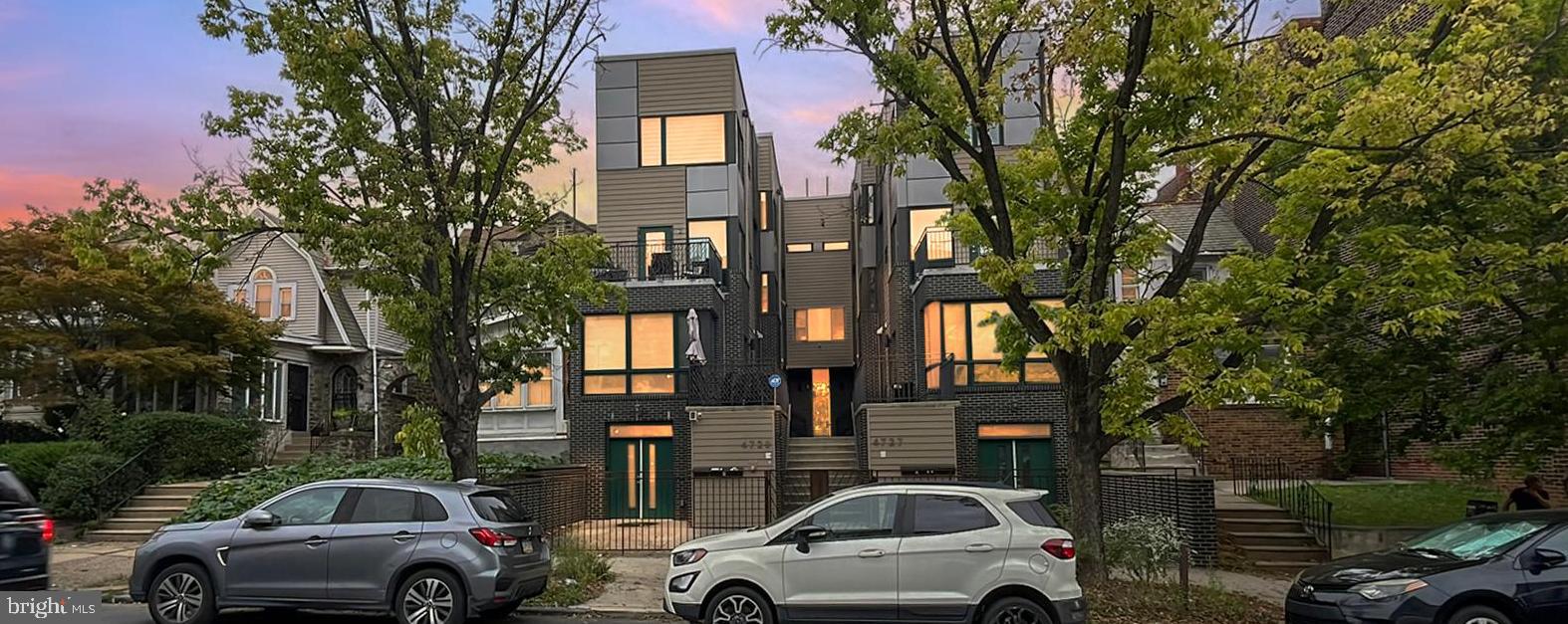 WALNUT HILL - Residential