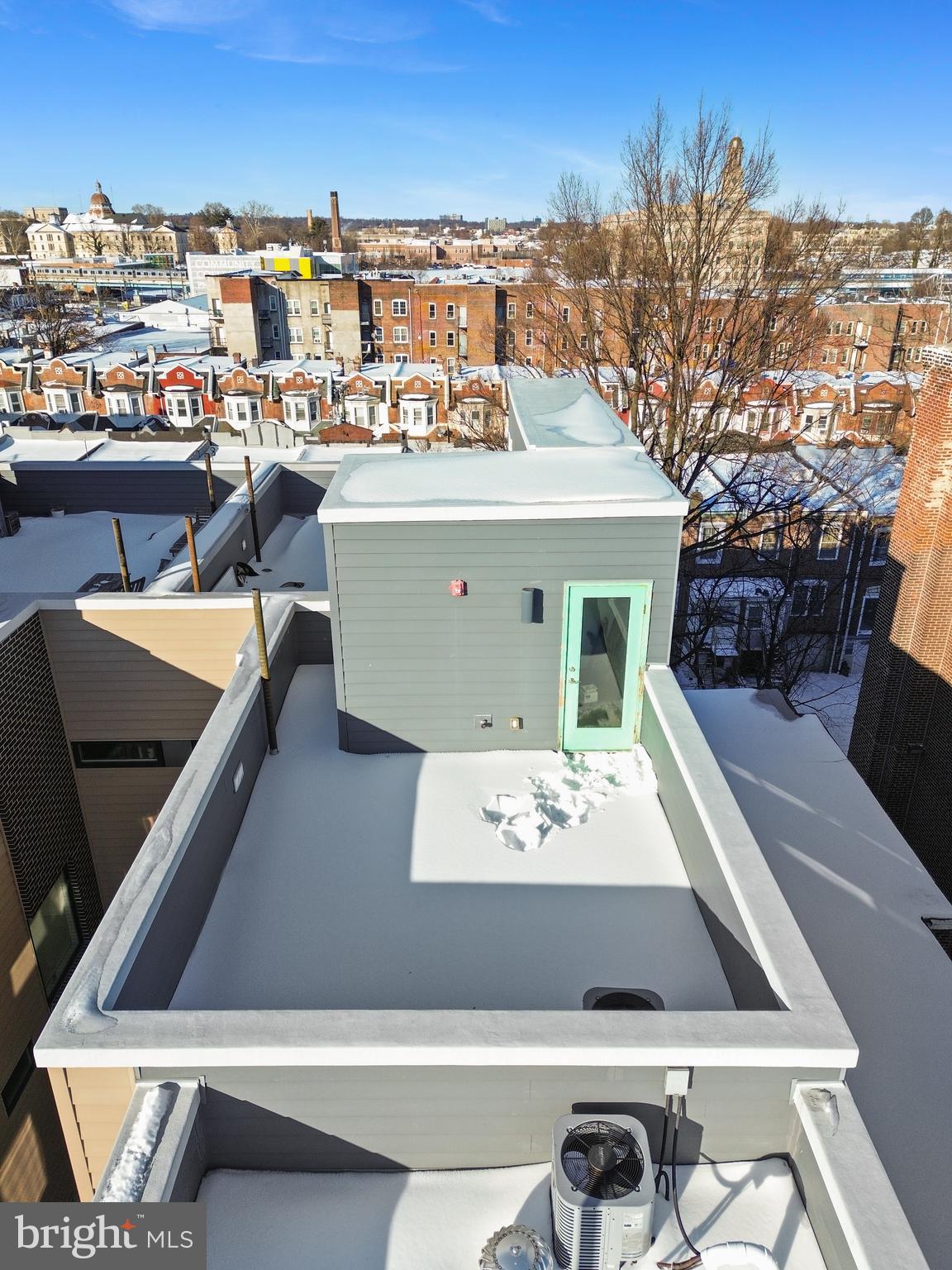 WALNUT HILL - Residential