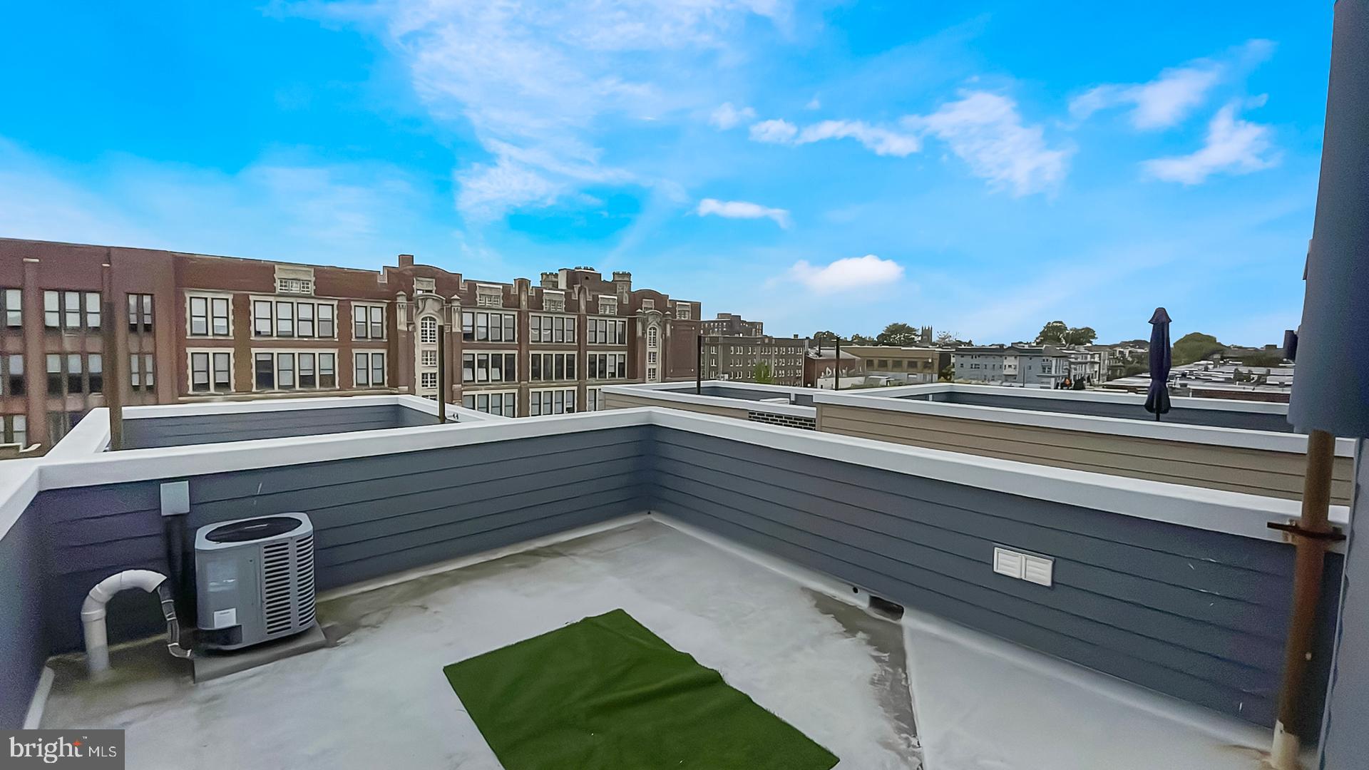 WALNUT HILL - Residential