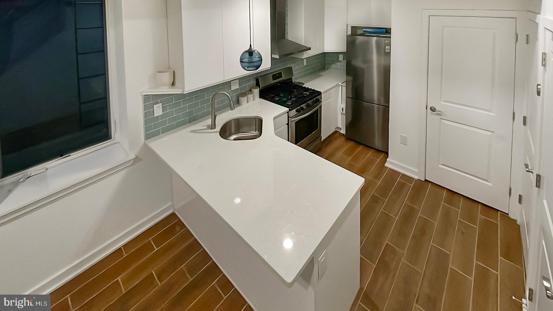 WALNUT HILL - Residential