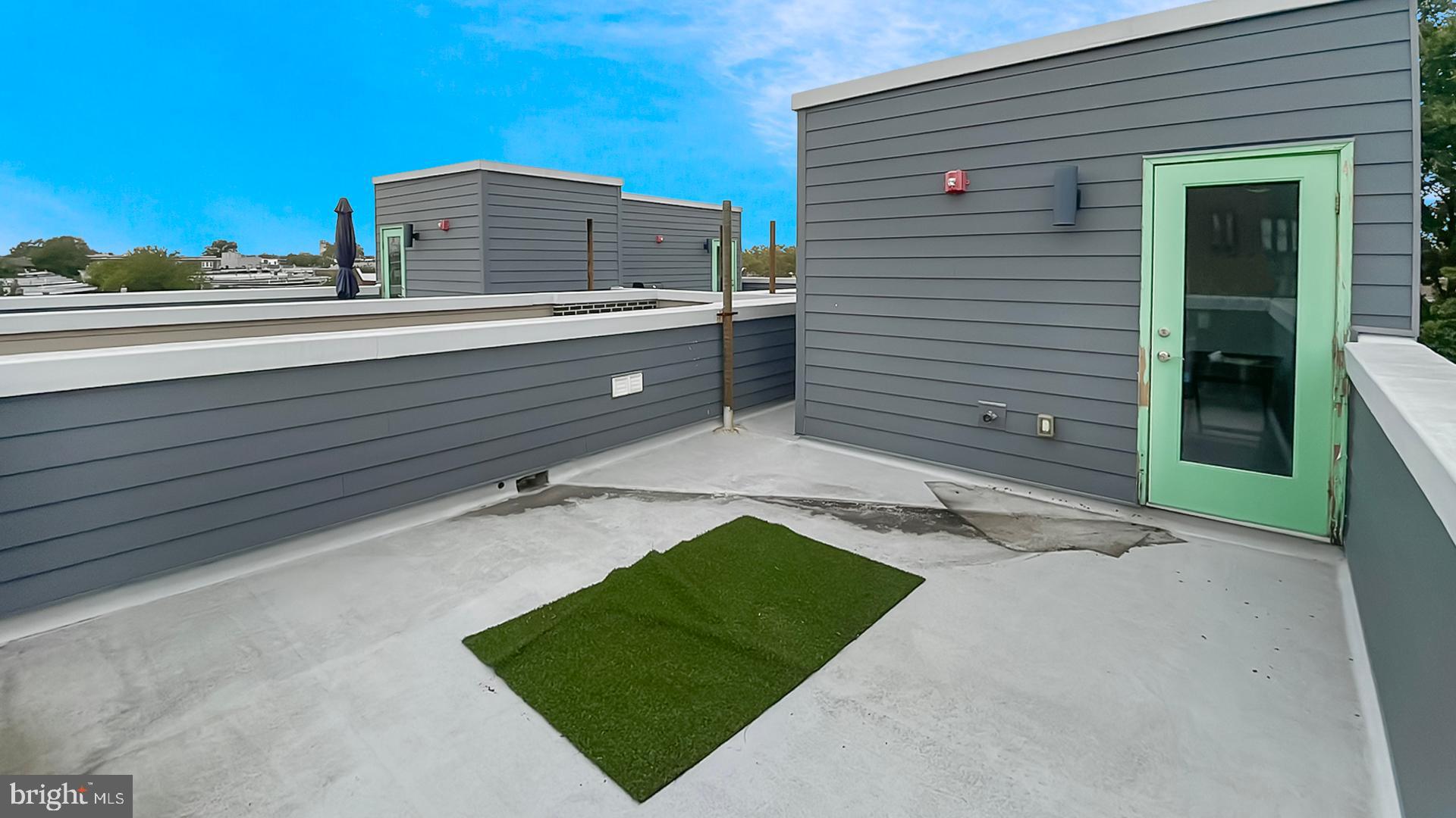 WALNUT HILL - Residential