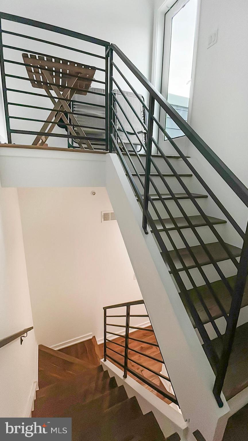 WALNUT HILL - Residential