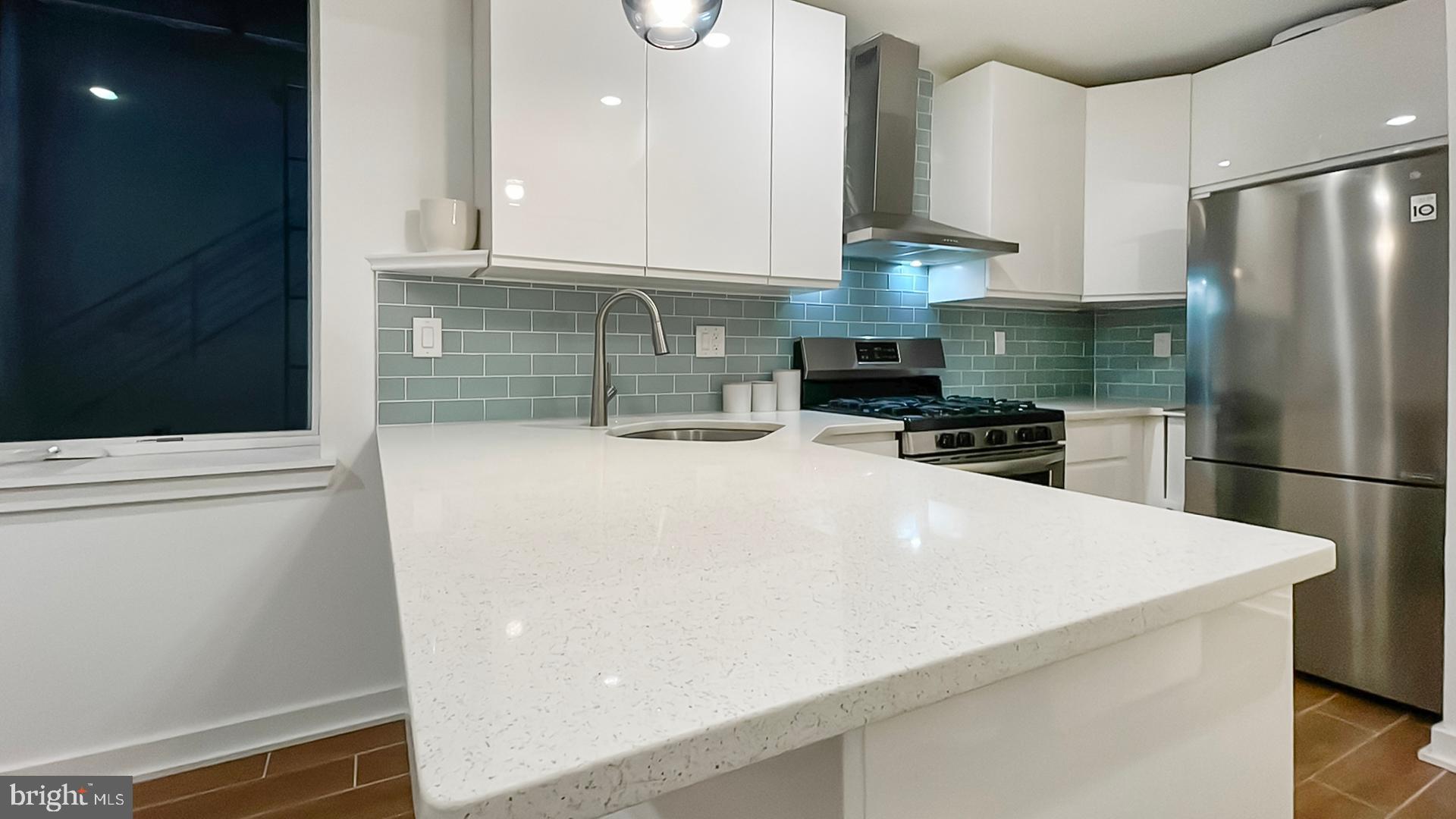 WALNUT HILL - Residential