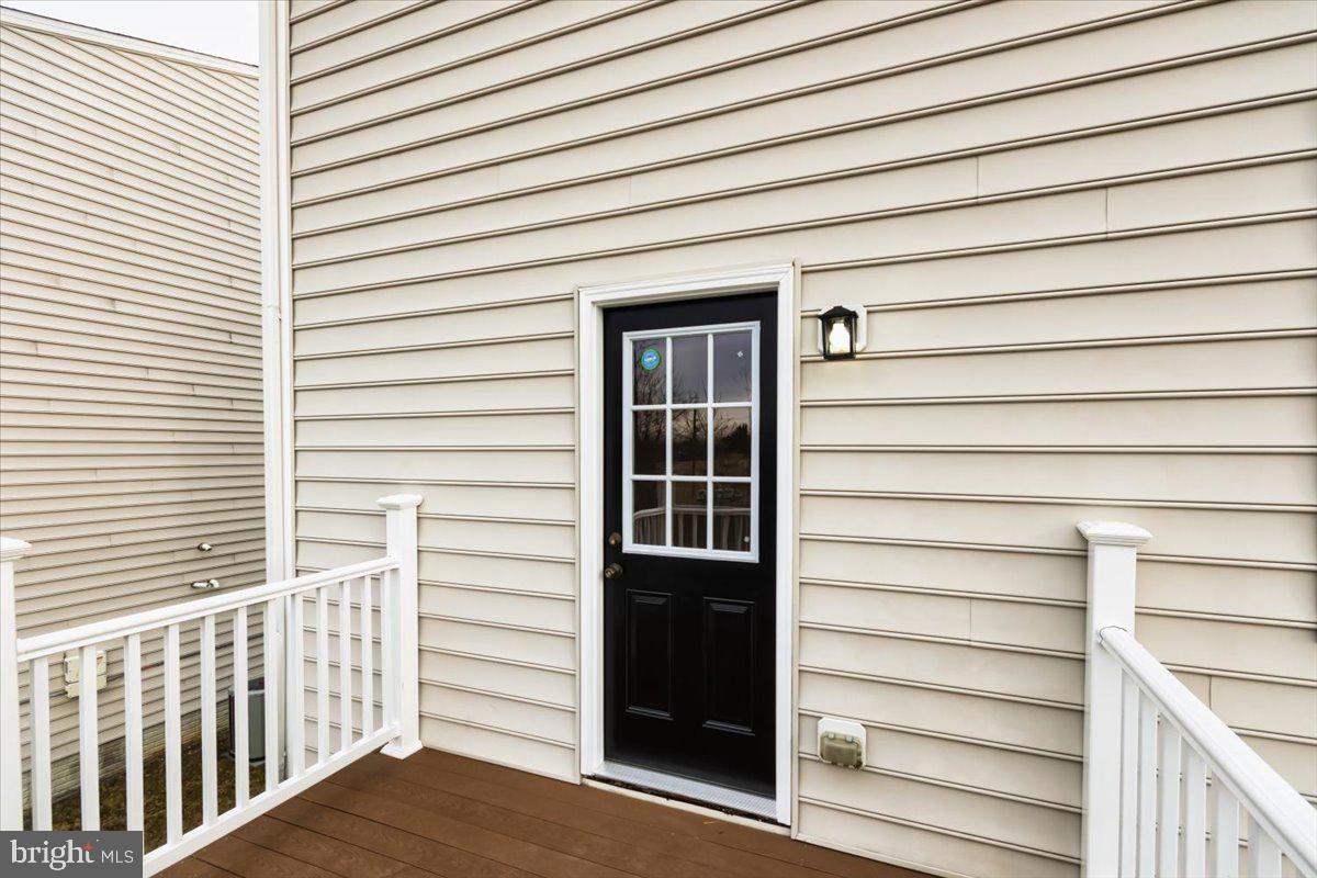 WINDSOR  MILL - Residential