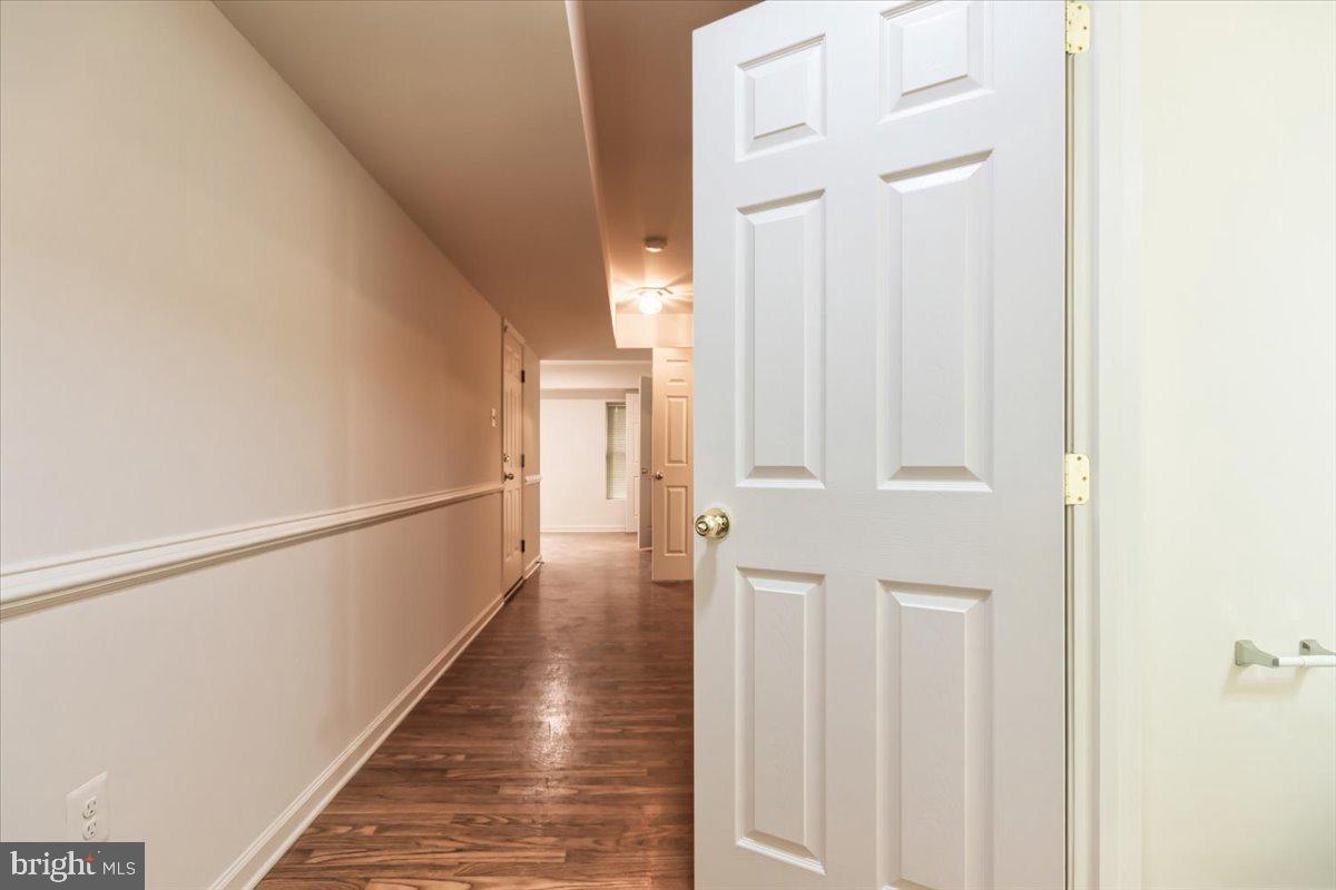 WINDSOR  MILL - Residential