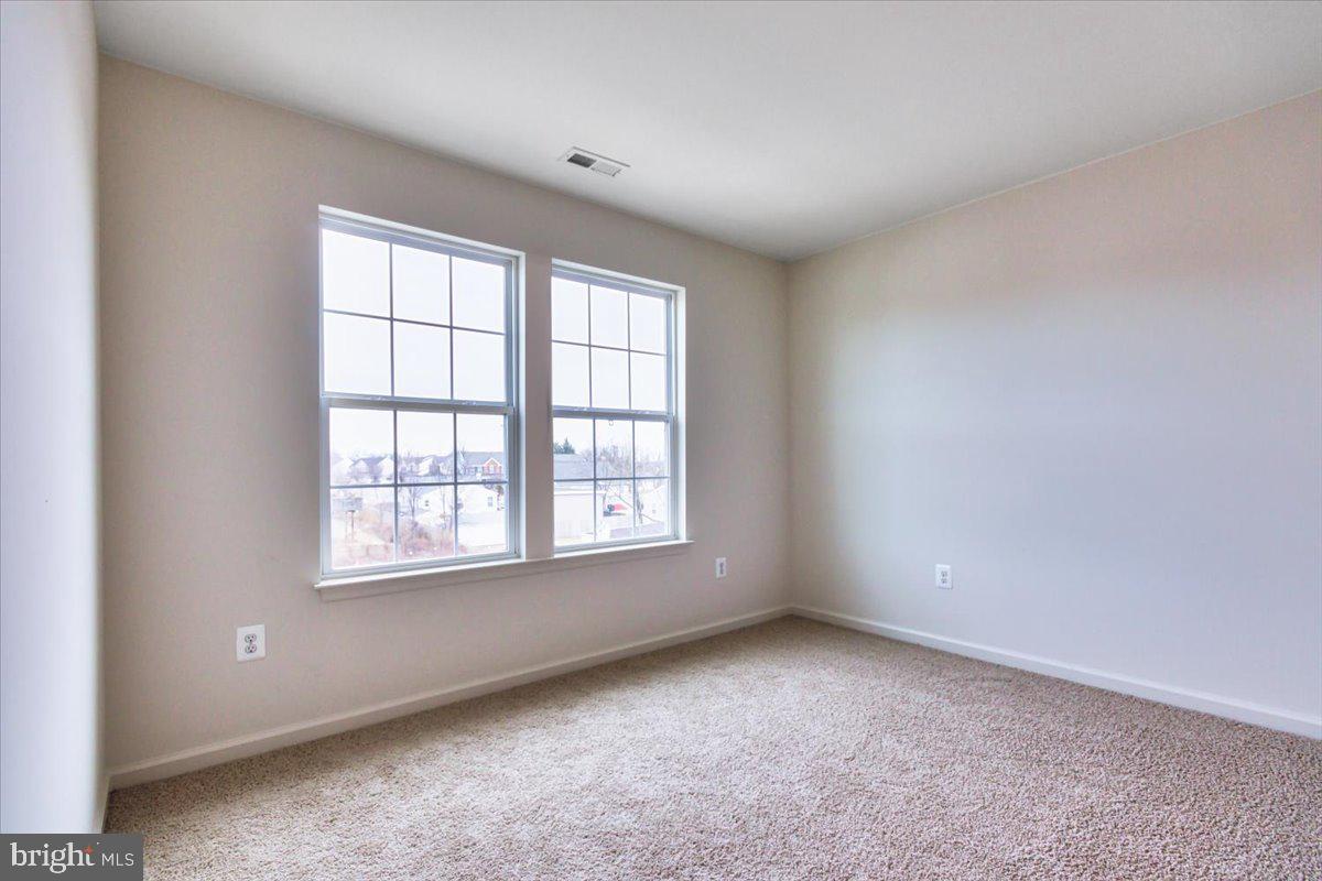 WINDSOR  MILL - Residential